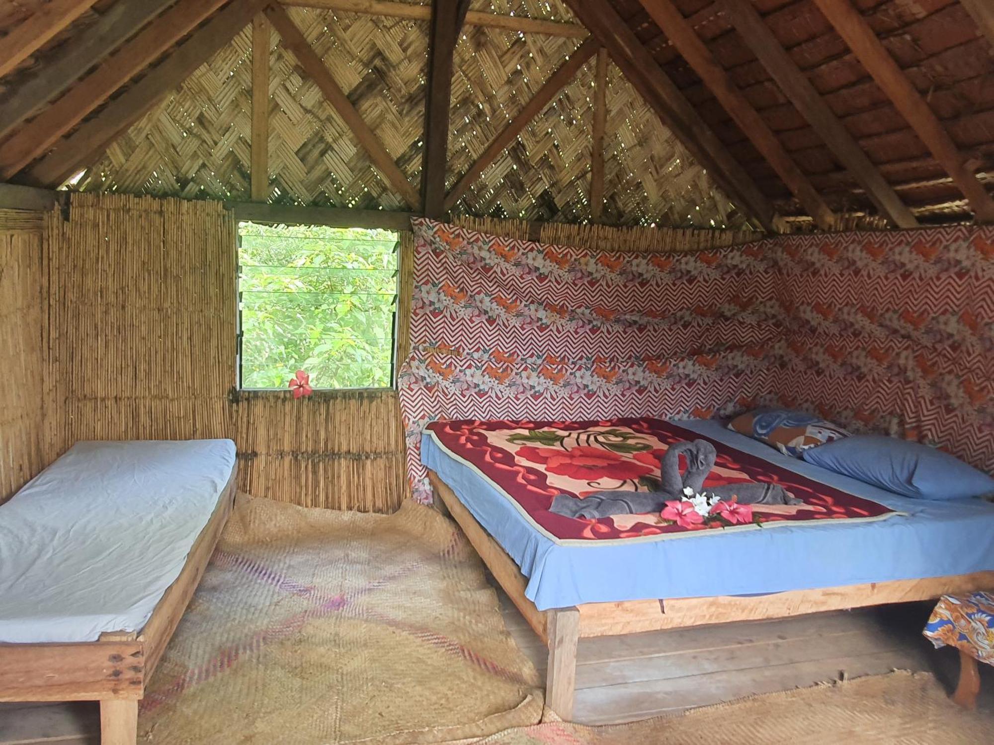 Island Paradise Bungalows Lenkuru 외부 사진